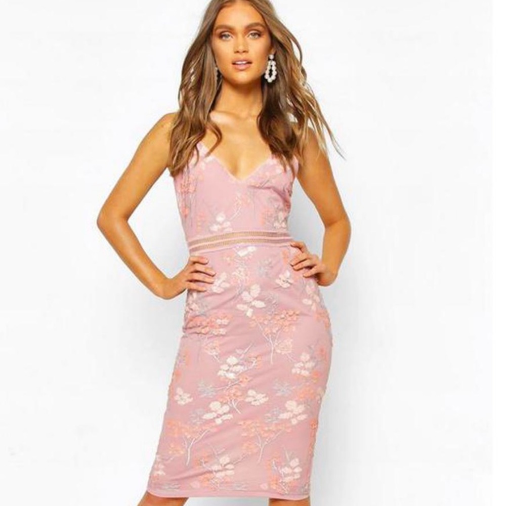 Boohoo Occasion Sequin Floral Midi Dress in blush